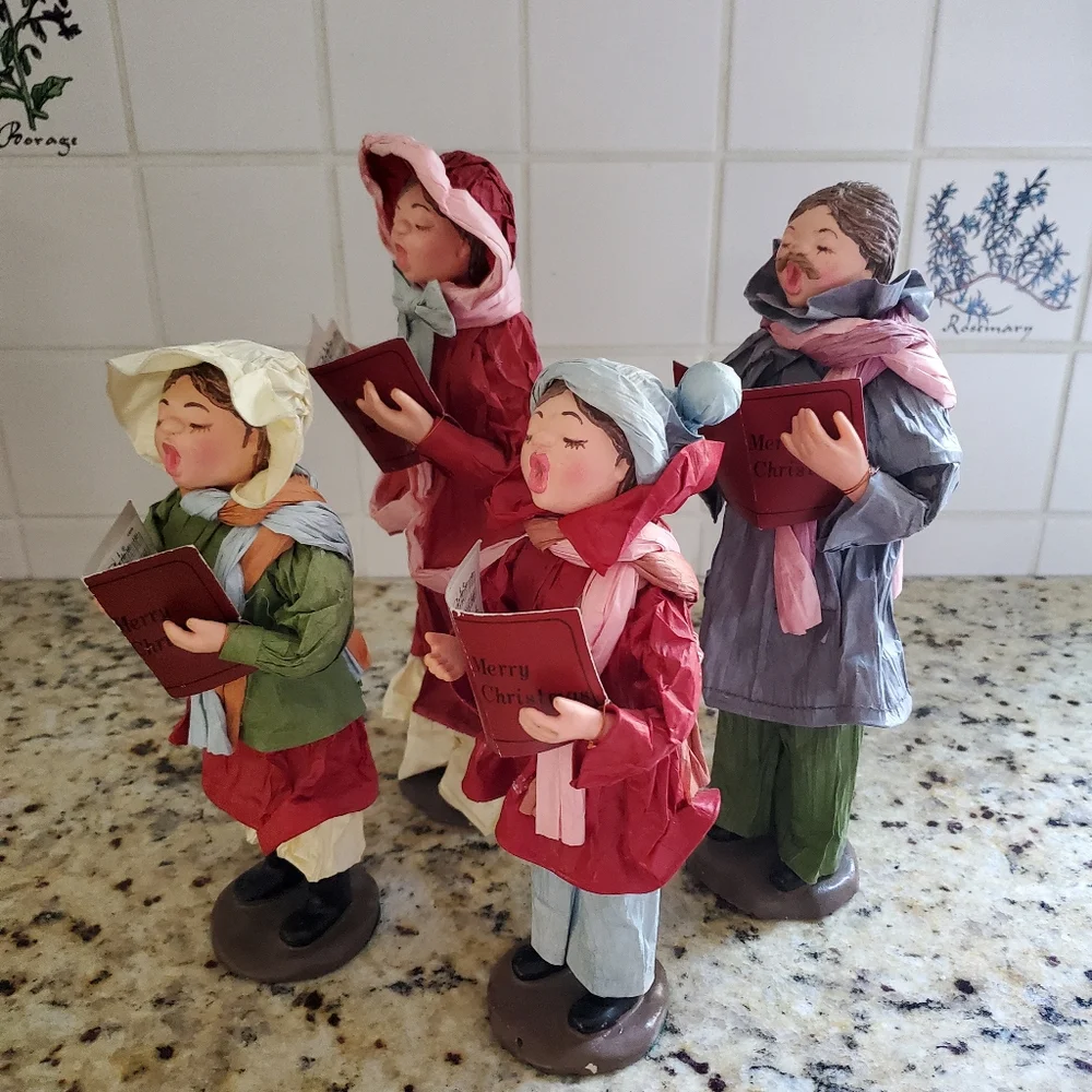 Christmas Carolers Paper Mache Set of 4